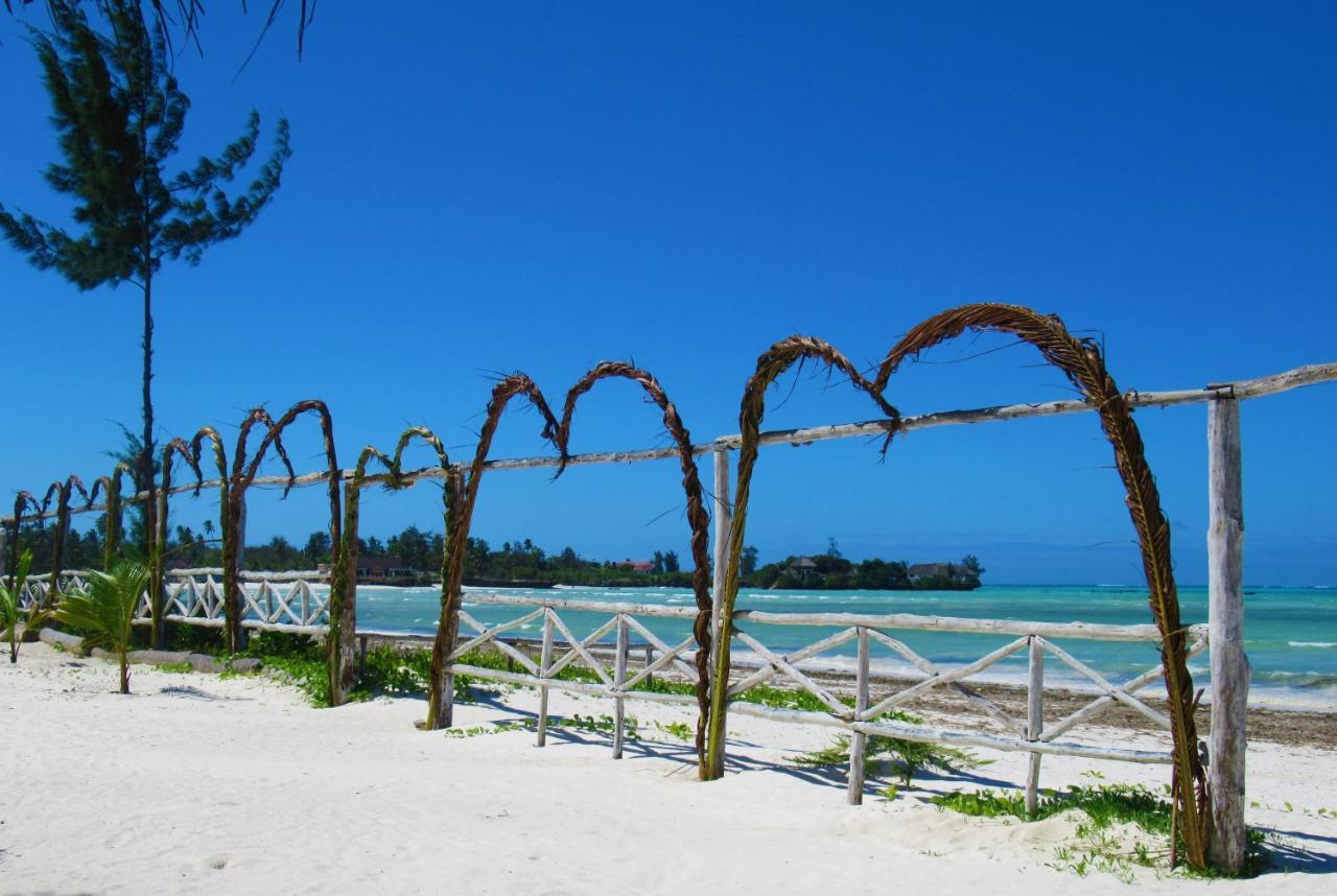 Santa Maria Coral Park Hotel Pongwe Exterior photo